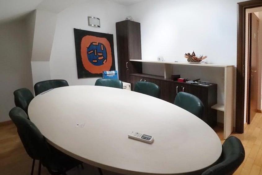 Casă individuală cu 5 camere cu Canalizare în Pipera
