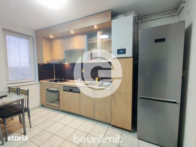Apartament cu 3 camere decomandat, mobilat în Ștrand