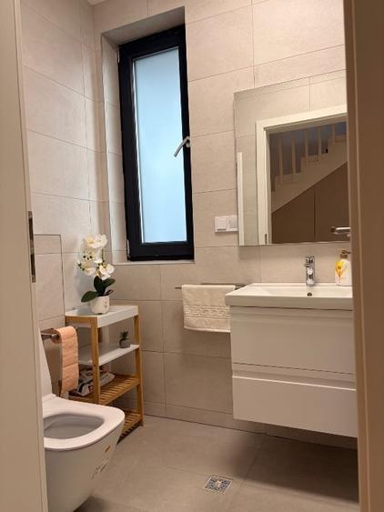 Duplex cu 3 camere cu Canalizare în Sânpetru