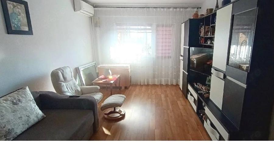 Apartament cu 2 camere decomandat în Zimbru