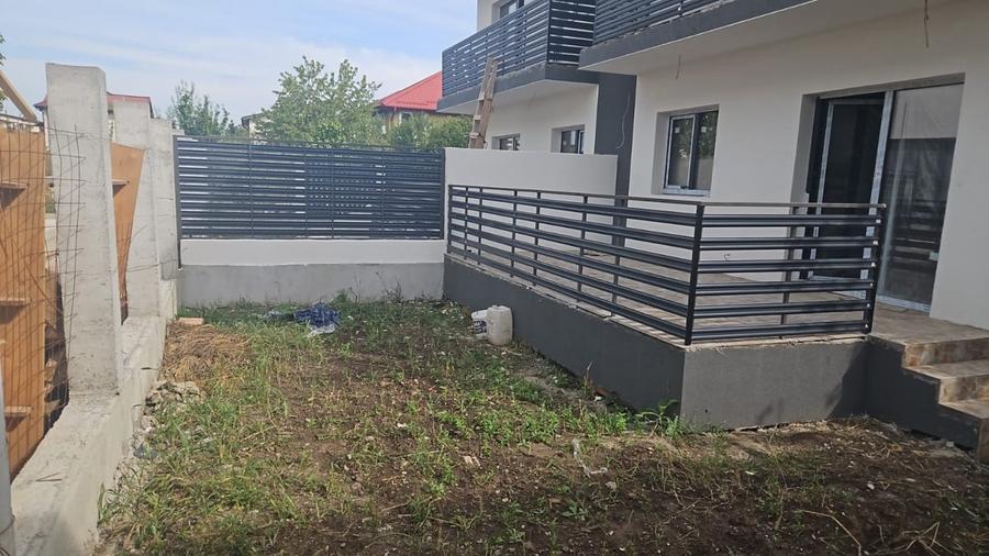 Duplex cu 5 camere cu Teren 225 Mp în Odăi