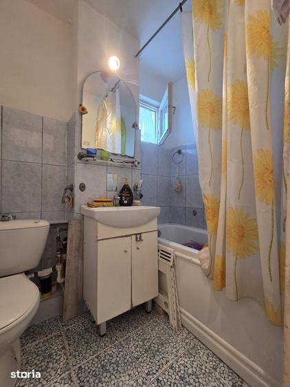 Apartament cu 3 camere în Micro 38