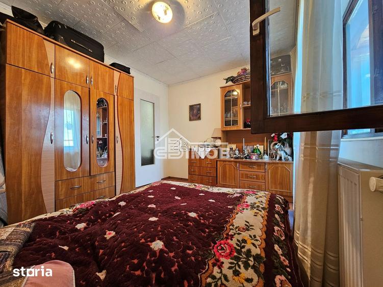 Casă cu 4 camere cu Teren 130 Mp în Gura Ocniței