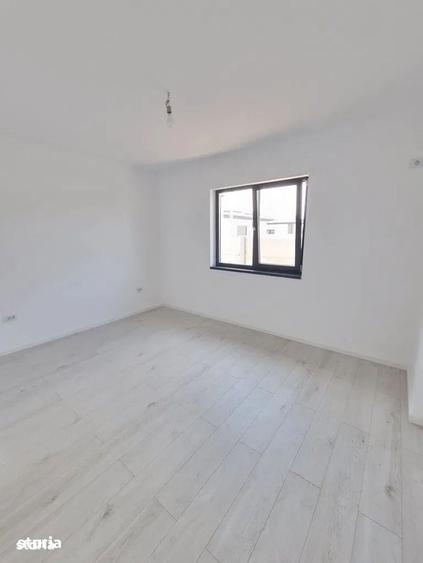 Casă cu 3 camere cu Teren 300 Mp în Lunca Cetățuii
