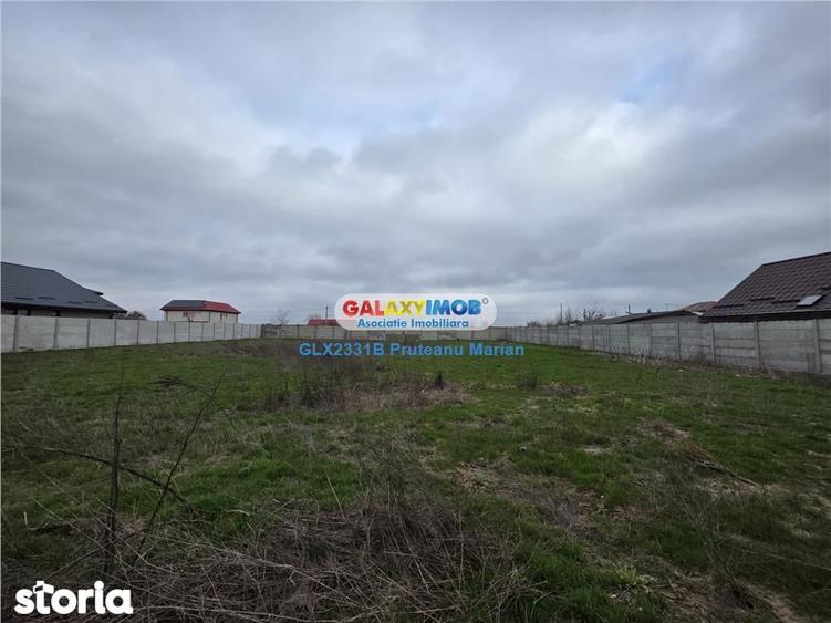 Teren de 1700 mp, în Fundeni