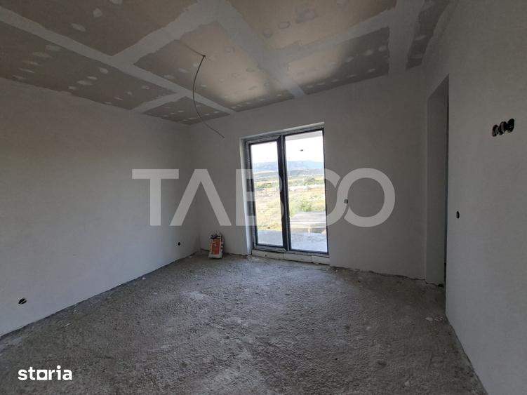 Casă cu 4 camere decomandat cu Teren 300 Mp în Șelimbăr