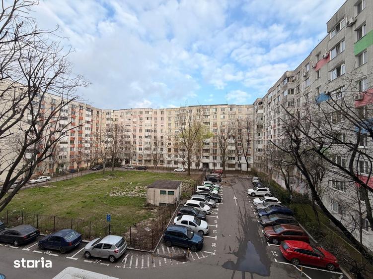 Apartament cu 3 camere decomandat, mobilat în Berceni