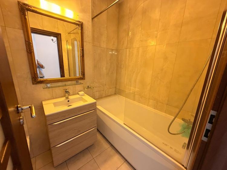 Apartament cu 3 camere semidecomandat, mobilat în Cotroceni