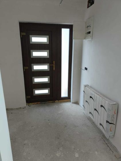 Casă cu 3 camere în Câmpia Turzii