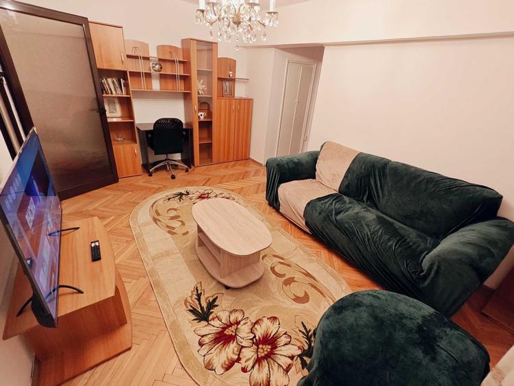 Apartament cu 2 camere semidecomandat în Central