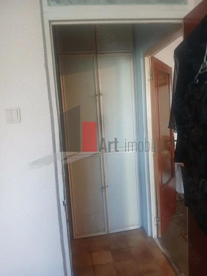 Apartament cu 2 camere semidecomandat în Sebastian