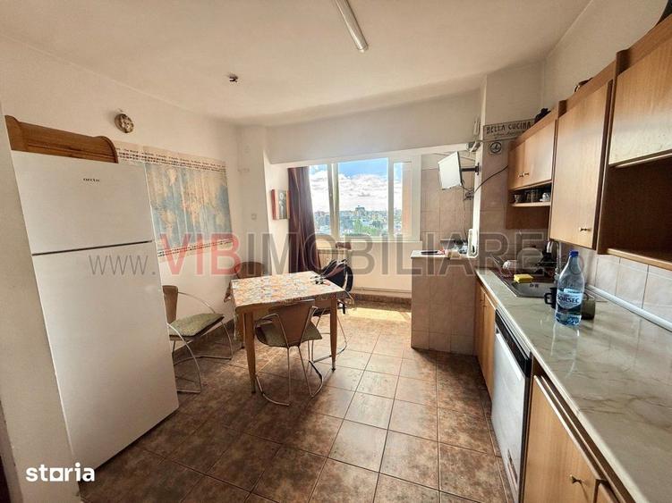 Apartament cu 4 camere decomandat în Ștefan cel Mare
