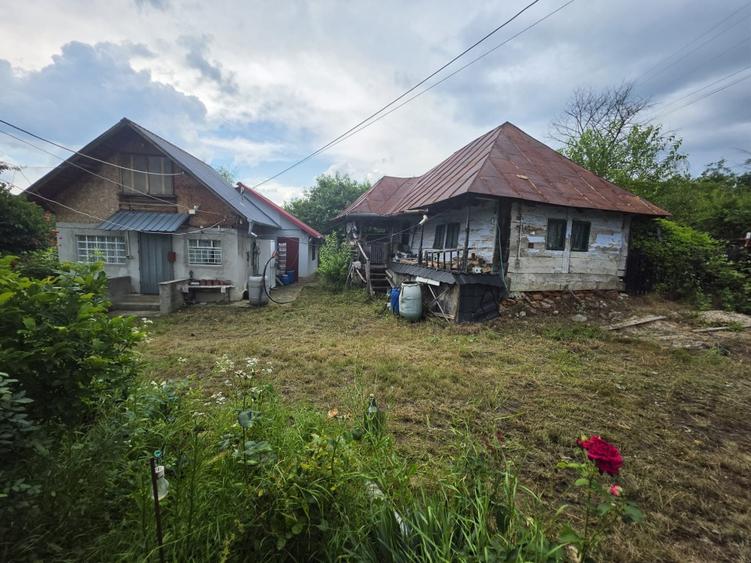 Casă individuală cu 3 camere cu Teren 2896 Mp în Băiculești