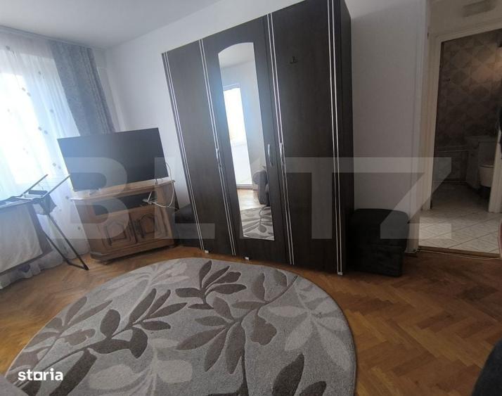 Apartament cu 3 camere decomandat în Bartolomeu
