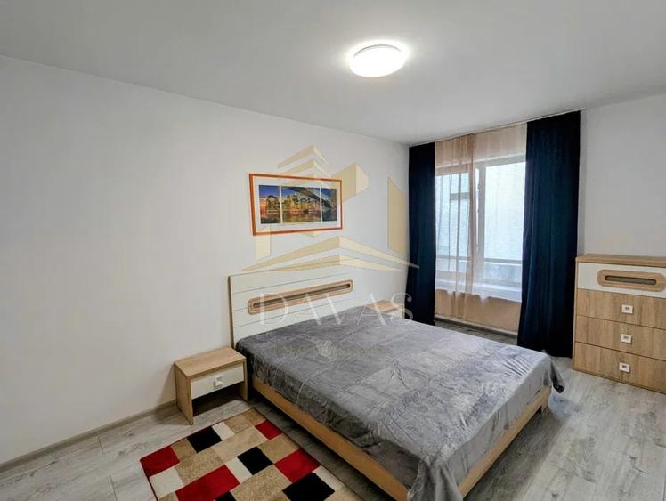 Apartament cu 2 camere semidecomandat, mobilat în Între Lacuri