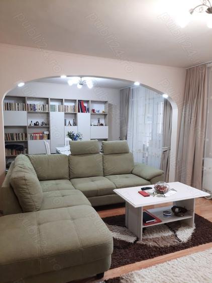 Apartament cu 4 camere decomandat în Micălaca