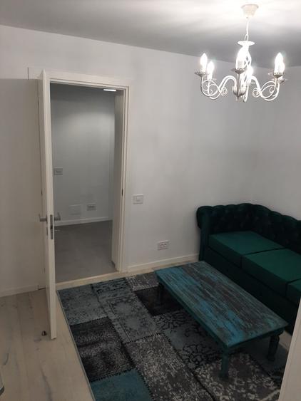 Garsonieră decomandată în Decebal