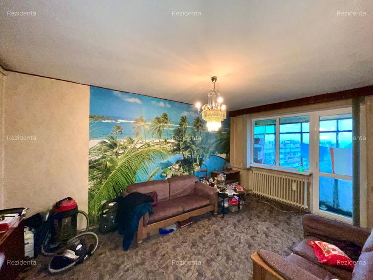 Apartament cu 3 camere decomandat în Drumul Taberei