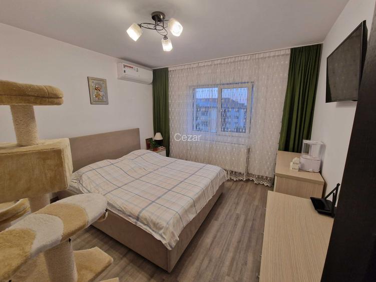 Vand Apartament 3 camere
