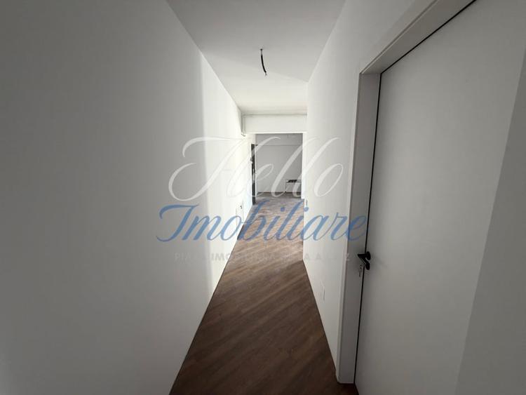 Apartament cu 3 camere semidecomandat în Florești — fotografia 3
