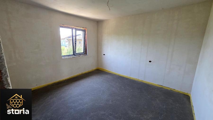 Casă cu 5 camere cu Teren 310 Mp în Malu Mare