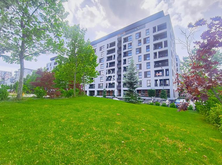 Penthouse cu 4 camere decomandat în Florești