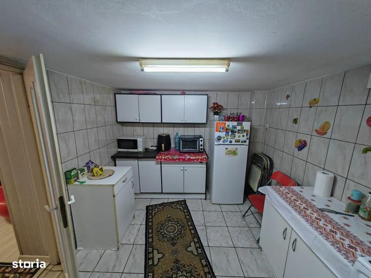 Apartament cu 4 camere în Letea