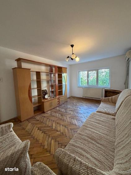 Apartament cu 2 camere decomandat în Central