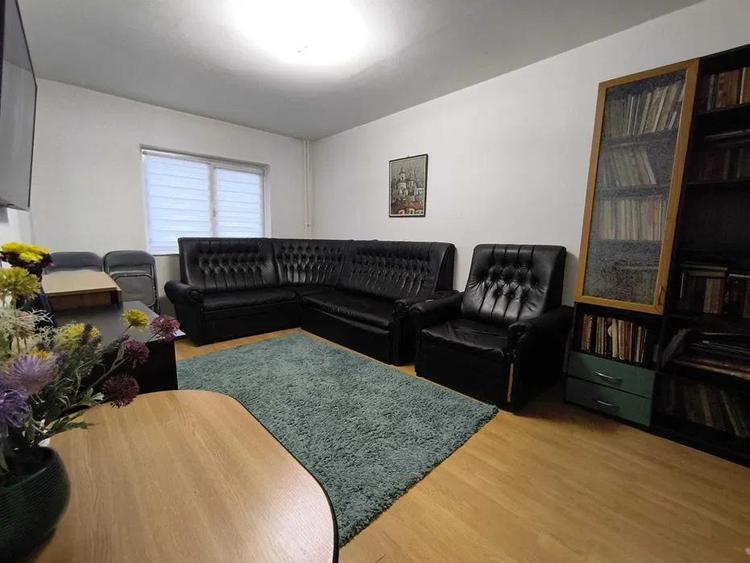 Apartament cu 3 camere decomandat în Păcurari
