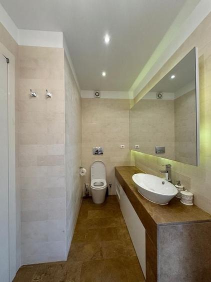 Apartament cu 3 camere decomandat în Floreasca