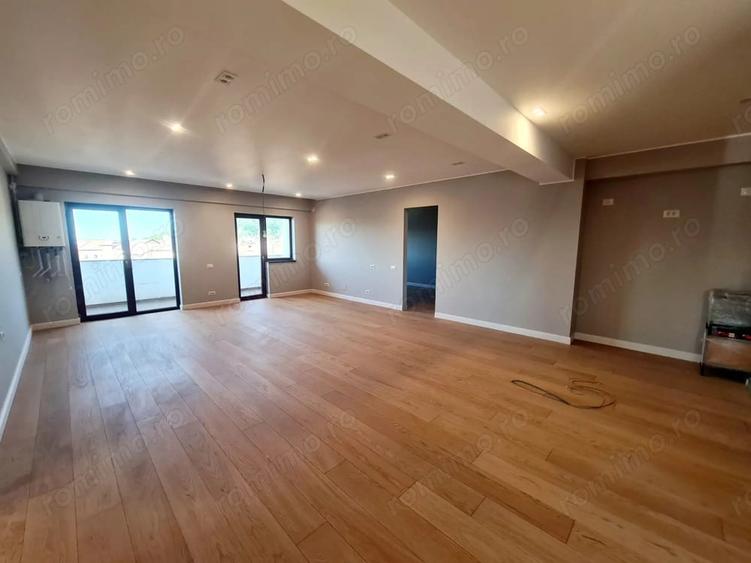 Apartament cu 3 camere în 1 Mai