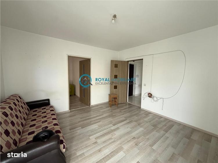 Apartament cu 2 camere semidecomandat în Republicii