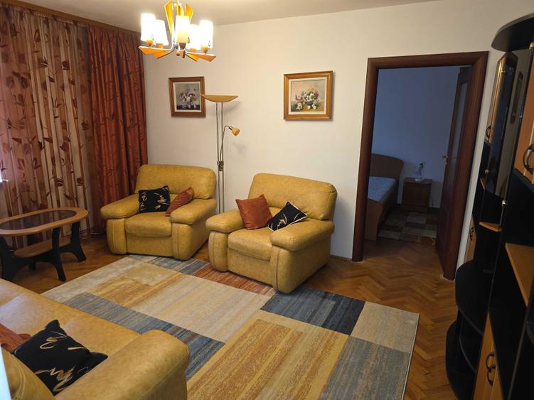 Apartament cu 2 camere semidecomandat în Ultracentral