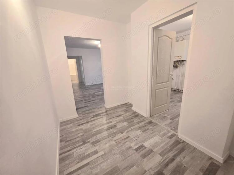 Apartament cu 2 camere semidecomandat în Micro 3