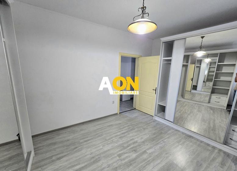 Casă cu 4 camere cu Canalizare în Central