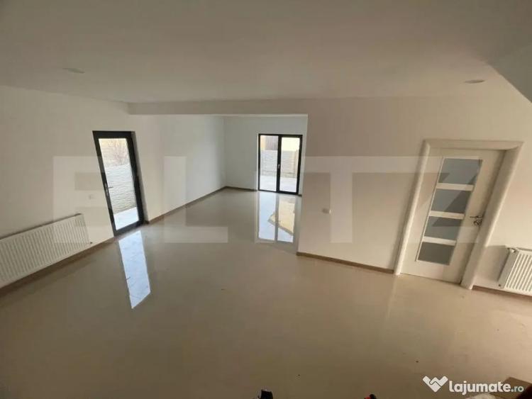 Casă cu 4 camere cu Teren 350 Mp în Malu Mare