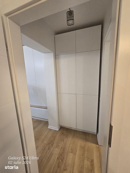 Apartament cu 3 camere în Craiovei