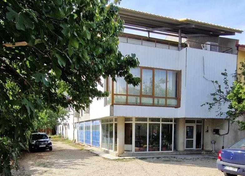 Birou, de 384 mp, în Mihai Bravu