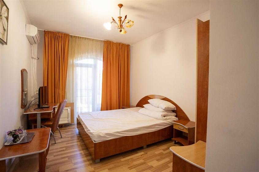 Spațiu comercial, de 599 mp, în Sânmartin