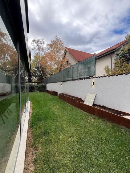 Apartament cu 4 camere în Iancu Nicolae