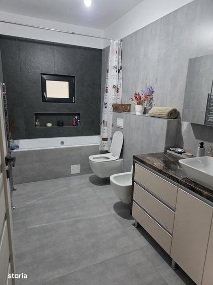 Casă cu 4 camere cu Teren 850 Mp în Unirea