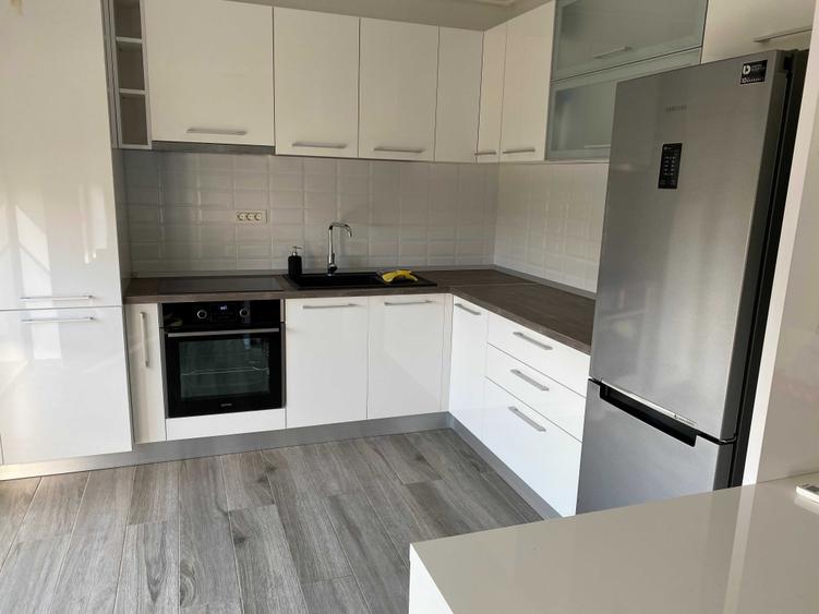 Apartament cu 2 camere decomandat, mobilat în Dumbrăvița