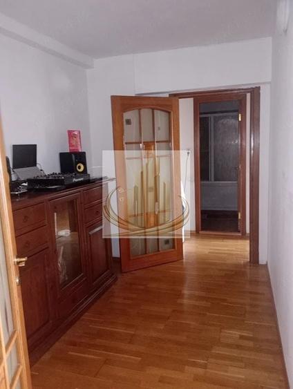 Apartament cu 3 camere decomandat în Brâncoveanu
