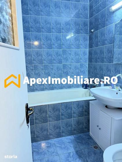Apartament cu 3 camere decomandat în Giurgiului