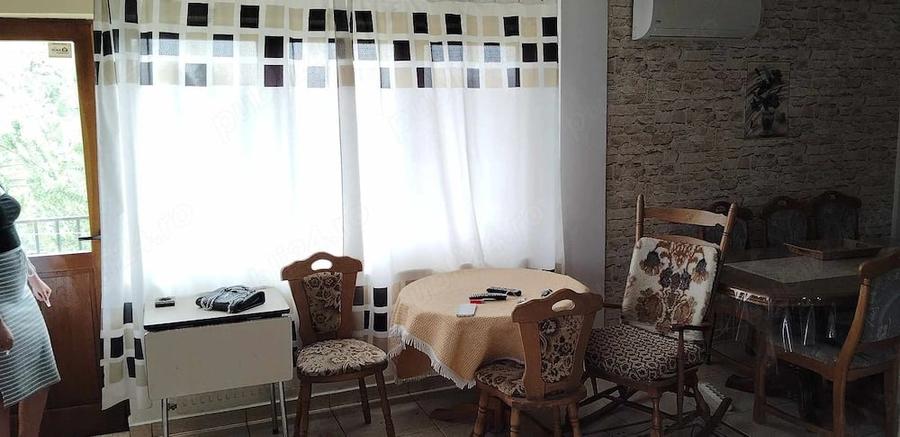 Apartament cu 2 camere decomandat în Petrești