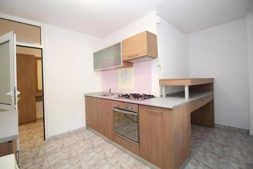 Apartament cu 3 camere de vanzare Decebal adiacent - 16
