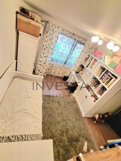 Apartament cu 3 camere semidecomandat, mobilat în Borhanci