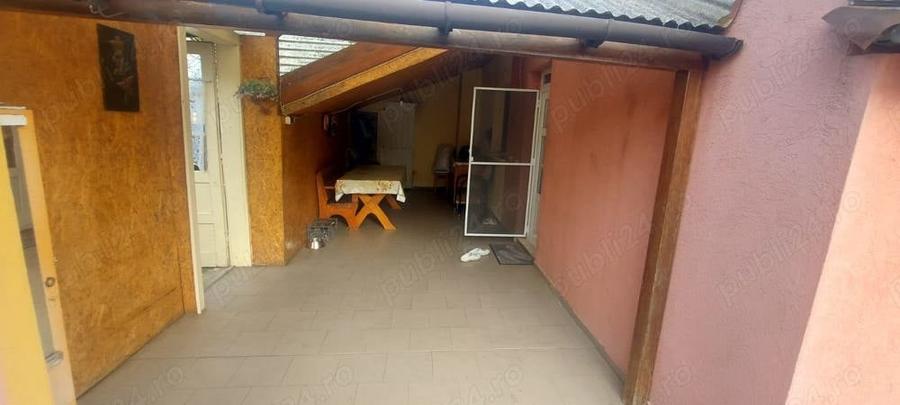 Casă cu 4 camere cu Teren 1900 Mp în Pișchia