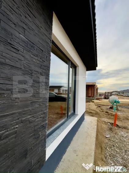 Casă cu 4 camere cu Teren 500 Mp în Sântandrei