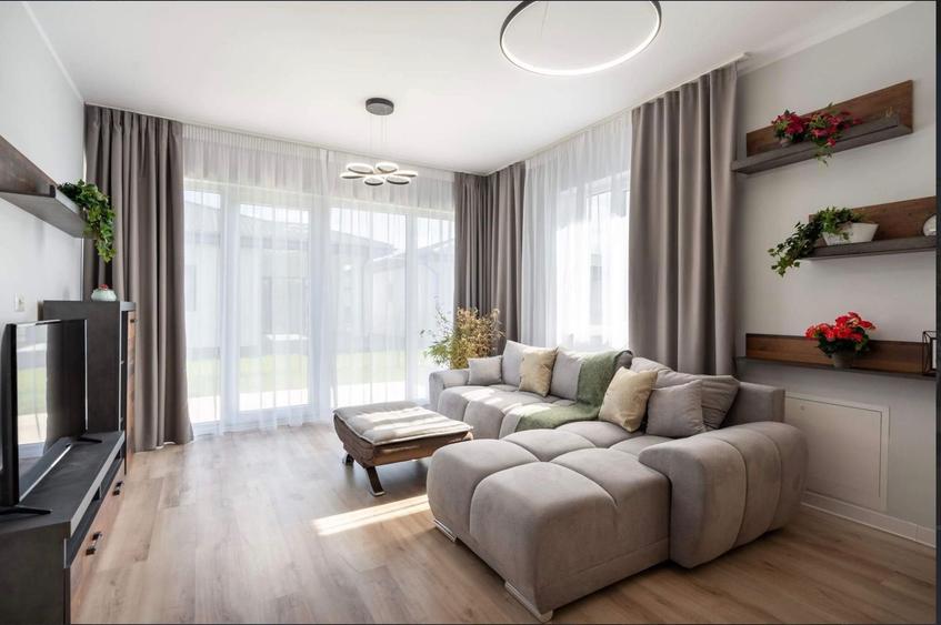 Casă cu 4 camere în Corbeanca